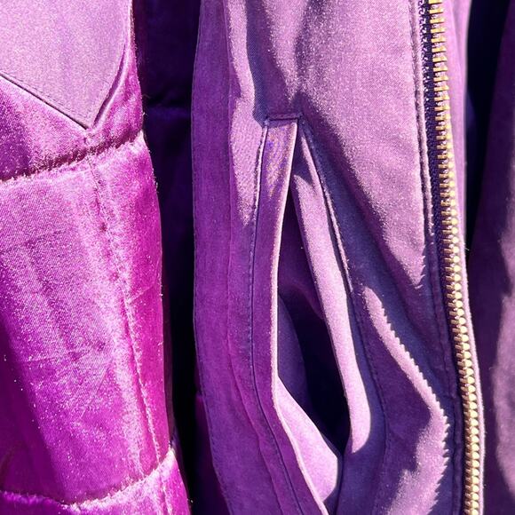 London Fog. Women’s coat, detachable liner and hood.  Small. Adjustable waist. - Picture 13 of 16